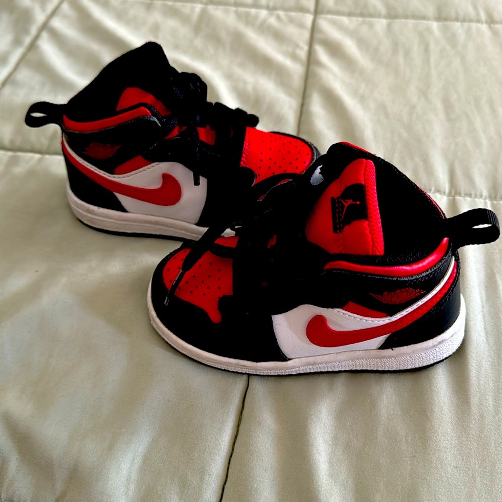 Nike baby